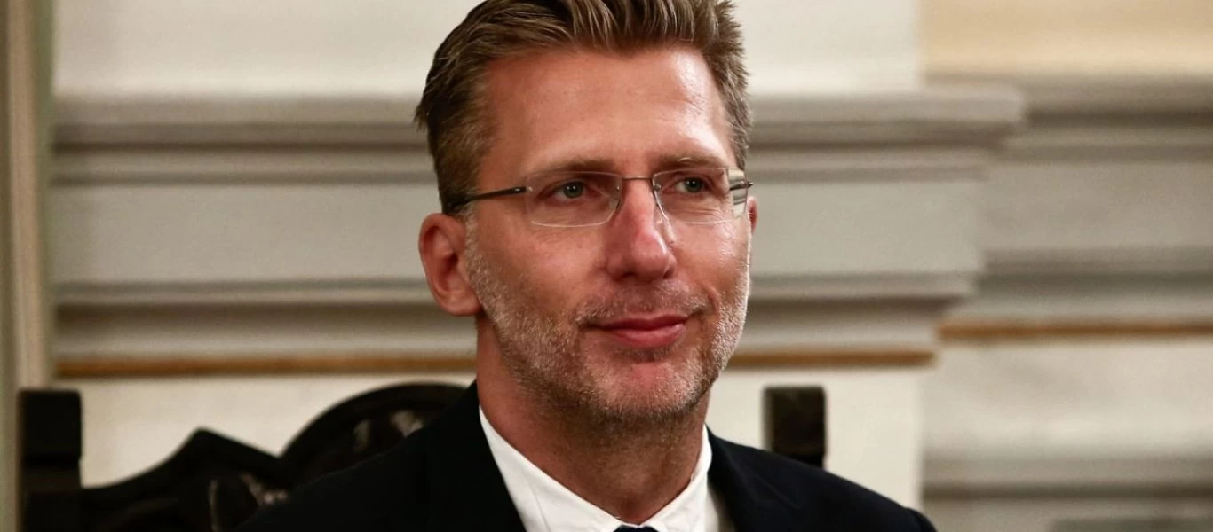 Άκης Σκέρτσος:«Η δυνατότητα εμβολιασμού δεν θα παραμείνει στις 8.000 ημερησίως»